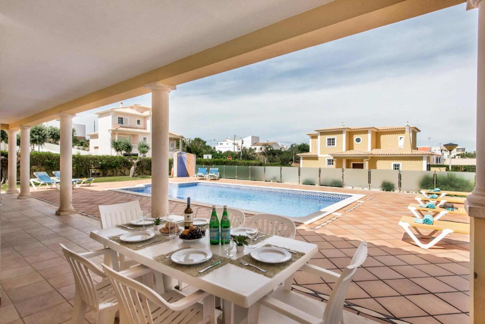 Villa Das Oliveiras Amazing Location Walk To Marina Restaurants Beach 阿尔布费拉 外观 照片